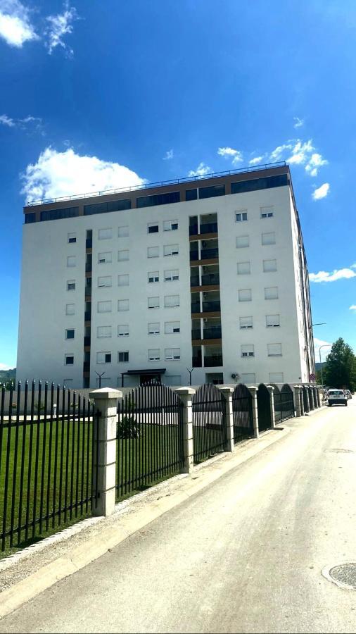 Apartman Vrbas Sa Podzemnom Garazom Banyaluka Dış mekan fotoğraf